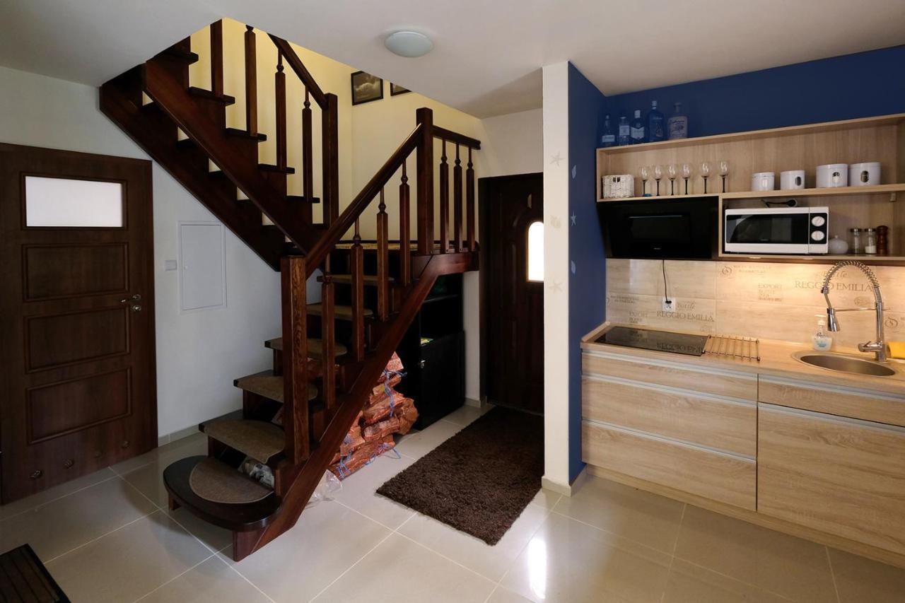Dom Kotik W Lukecinie Villa Екстериор снимка